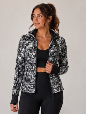 Lululemon Bring Back Track Scuba 6 Jacket Black Active Performance Athleisure